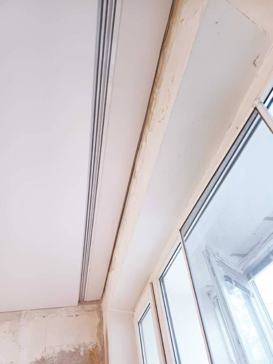 Карниз для натяжної стелі